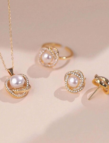 Fadeless Pearl Set.