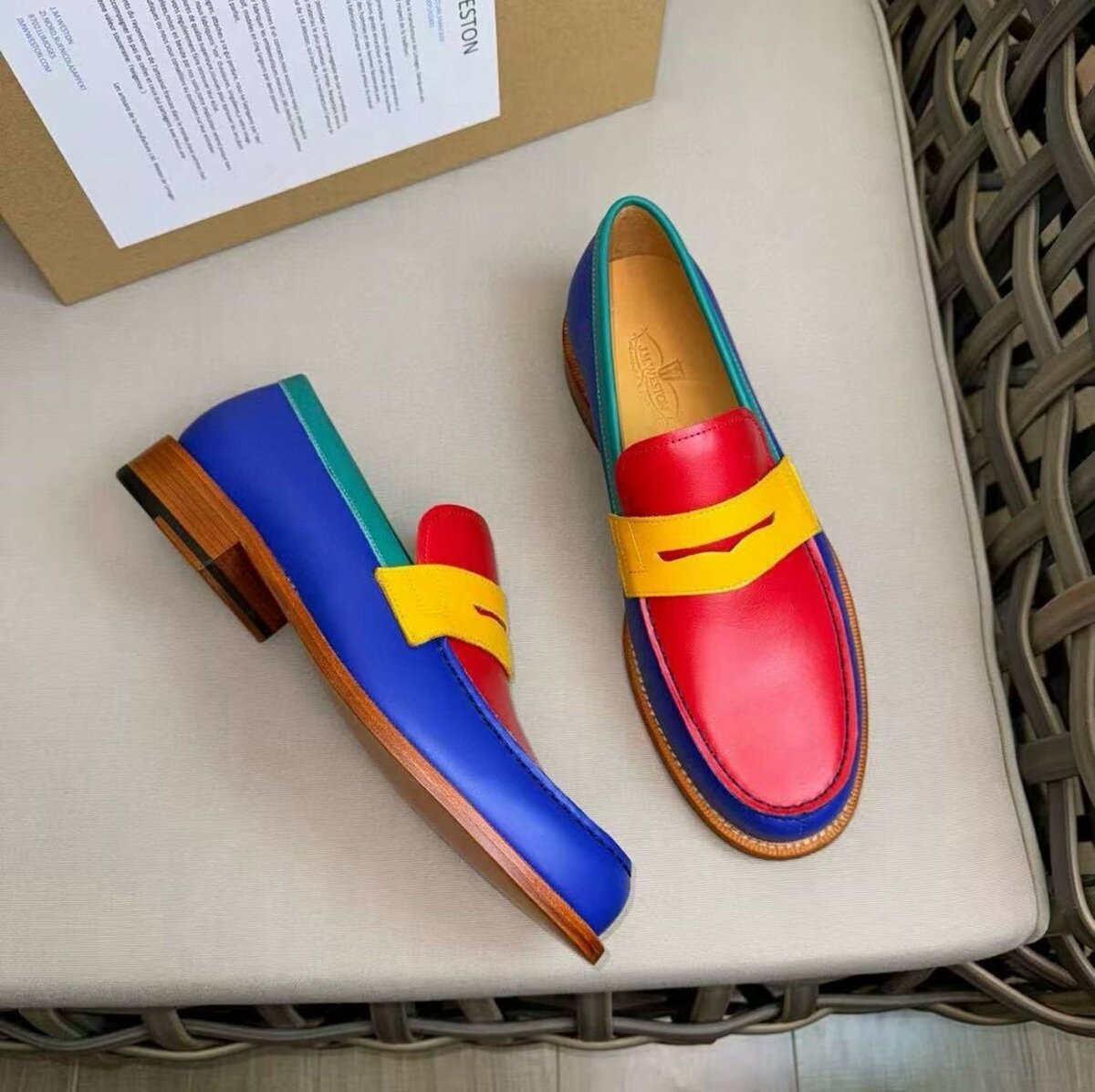 Mocassins en cuir multicolores