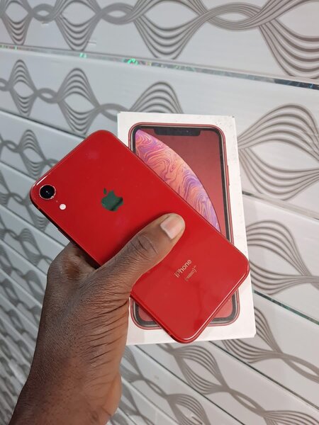 iPhone XR Rouge Neuf