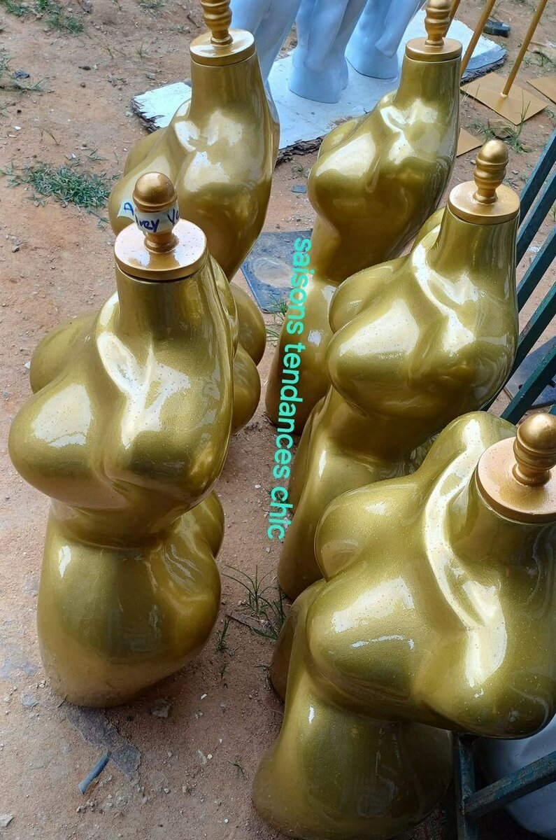 Mannequins bustes féminins