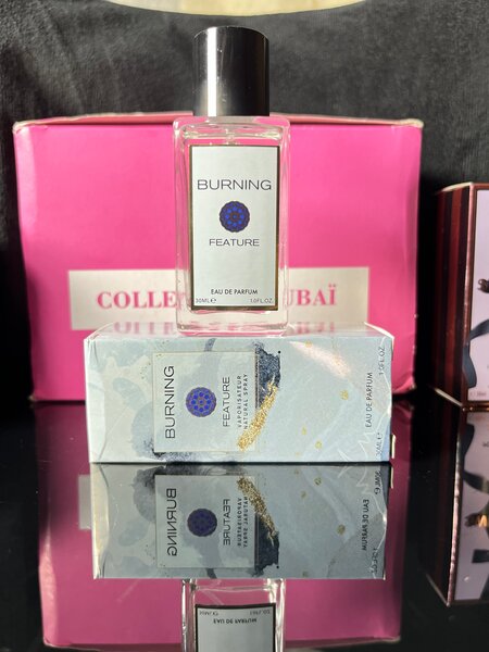 Parfum BURNING Feature