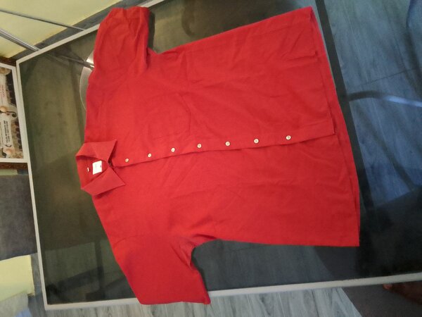 Chemise rouge élégante homme