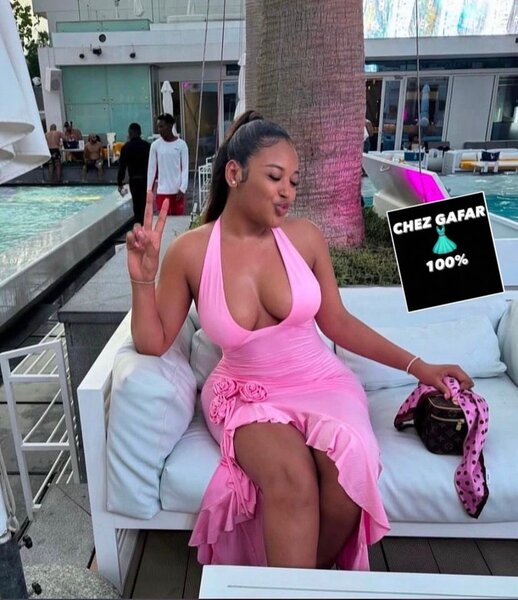 Robe rose élégante soirée