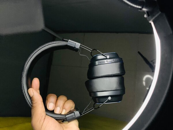 Marshal Bluetooth headphones