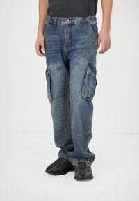 Jeans cargo homme tendance