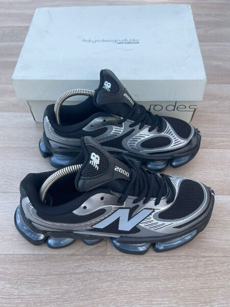 Sneakers New Balance 2002R