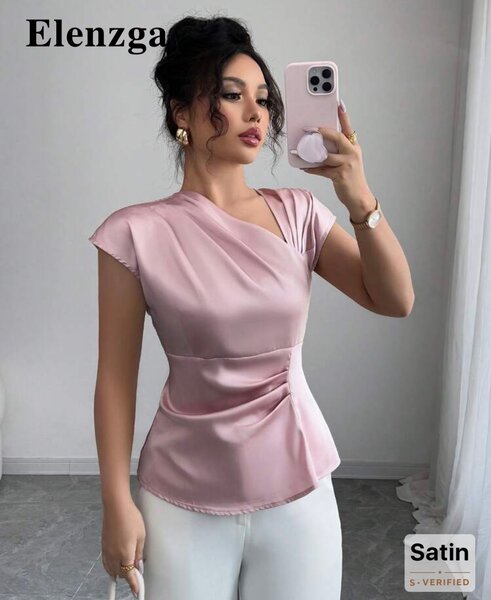 Blouse en satin élégante