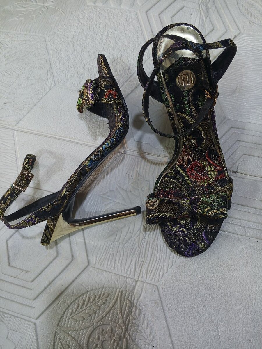 River Island UK size 37