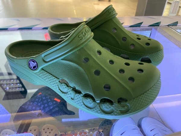 CROCS