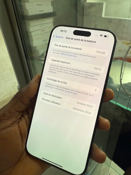 16 pro max 256giga quasi neuf