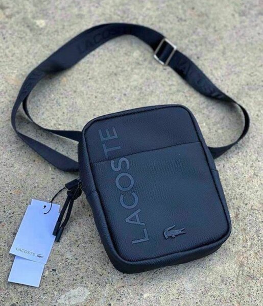 Sac bandoulière noir élégant