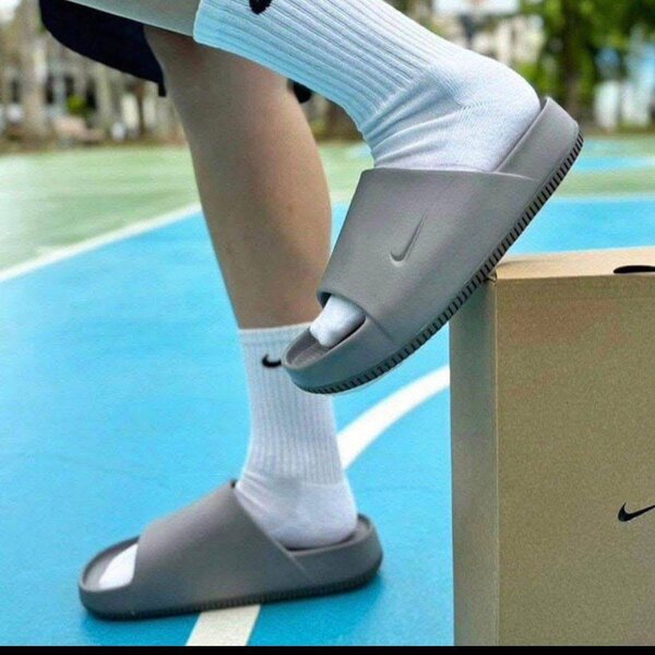 Claquettes unisexes confortables