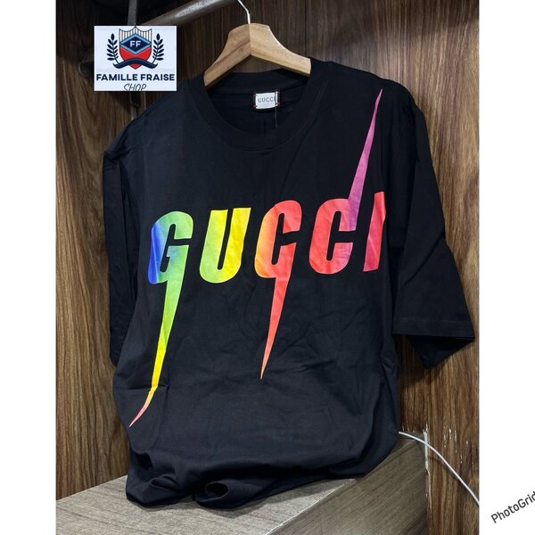 T-shirt noir Gucci Arc-en-ciel