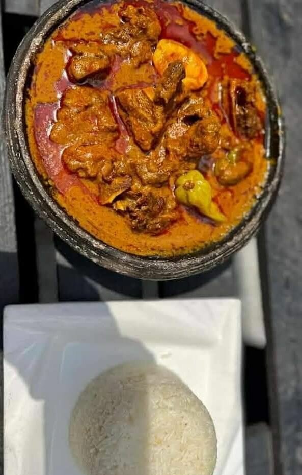 Viande de brousse foutou/riz