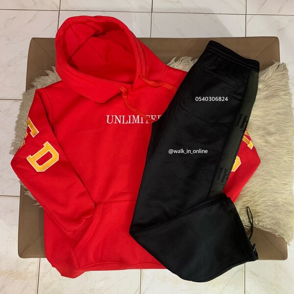 Cardigan and long sweatpants