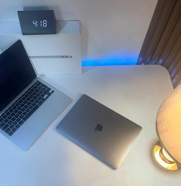 APPLE MACBOOK AIR CORE i3