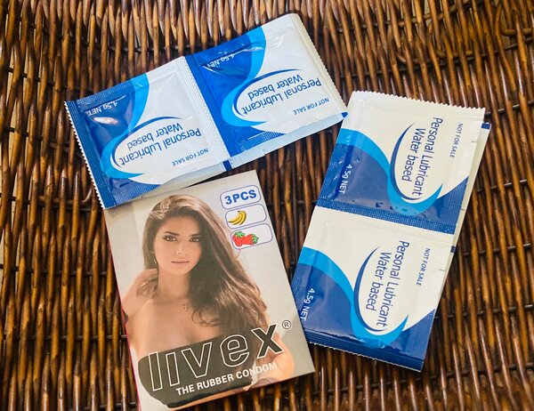 3 Préservatifs +4 Lubrifiant