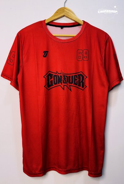 T-shirt rouge sportif Conquer