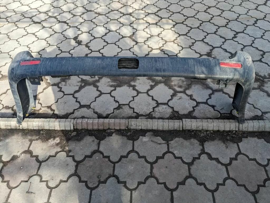 Задний бампер tlc100