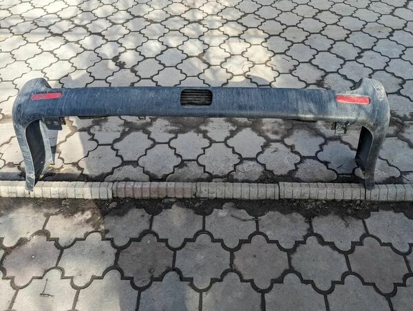 Задний бампер tlc100