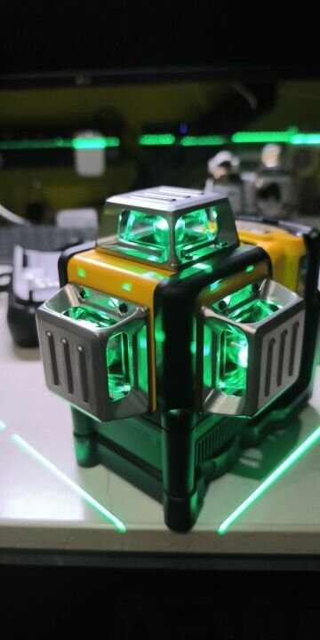 DeWalt laser level