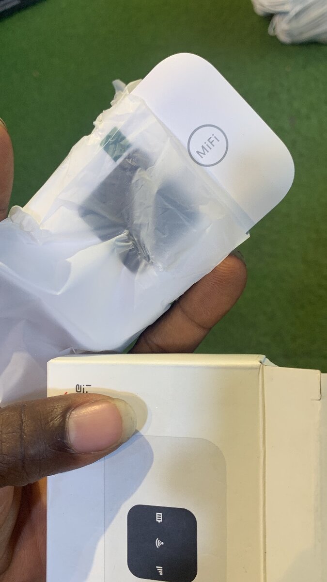 Universal pocket Wifi