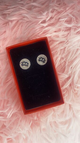 Unisex earrings