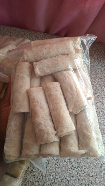 Spring rolls and samosa