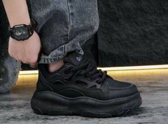 Sneakers noirs tendance