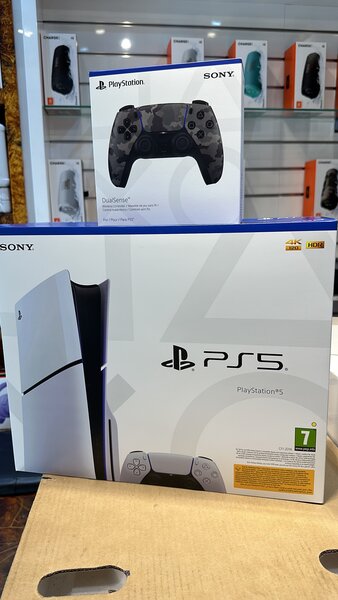 Console de Jeux SONY PS5 (Neuf et scellé)
