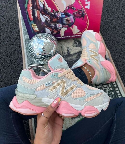NEW BALANCE PINK