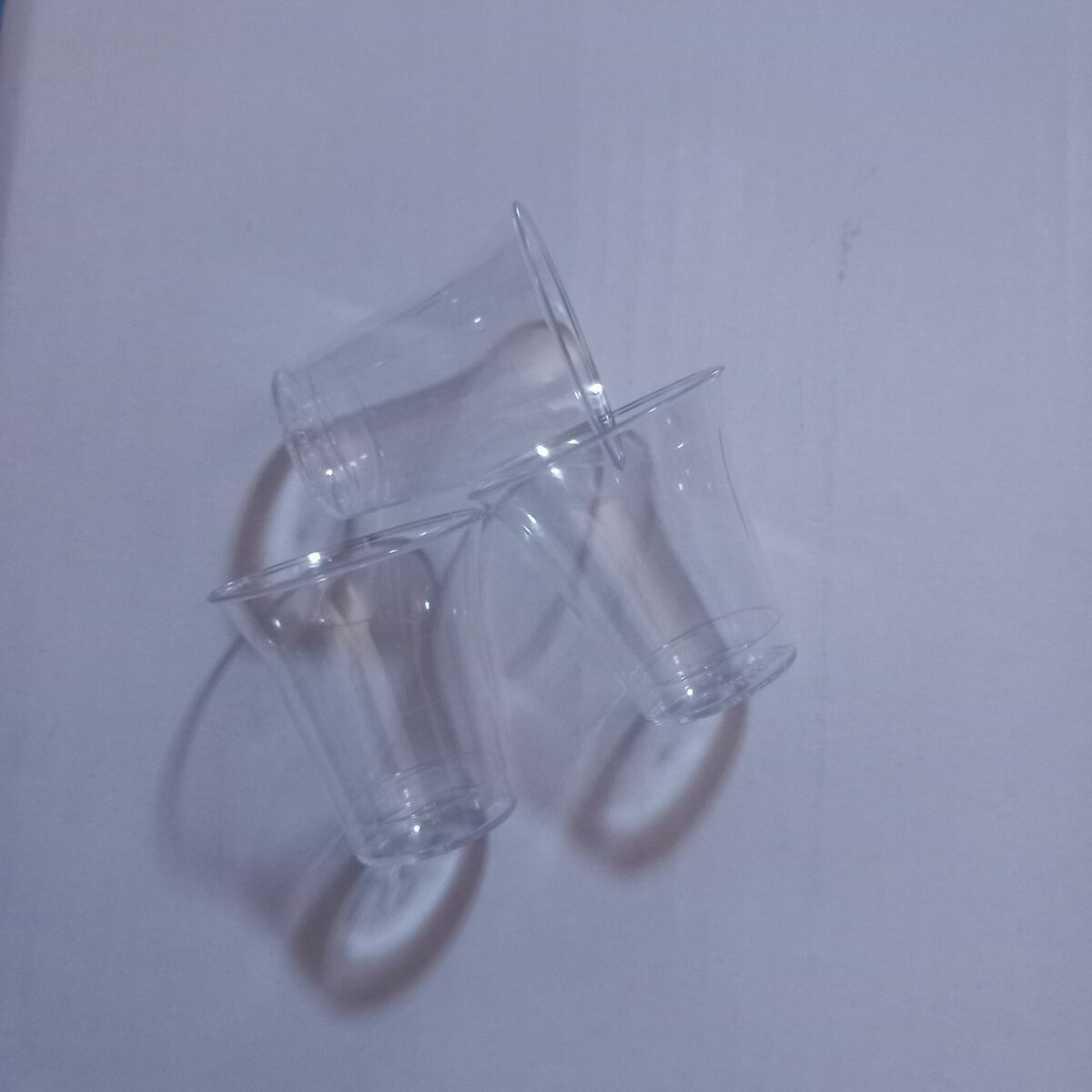 Empty small cups (500 pcs)