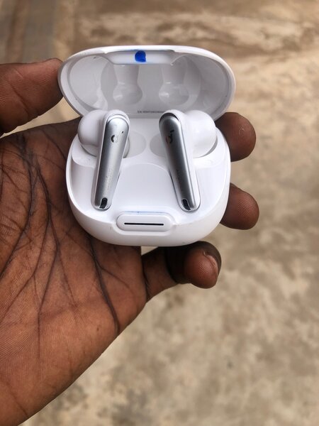 Preowned Anker soundcore liberty 4 earbuds in stock