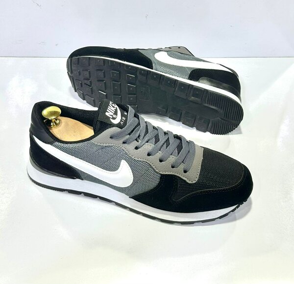 Sneakers de sport modernes