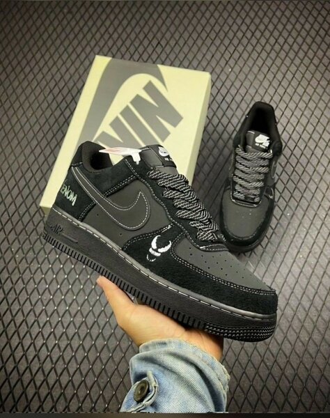Nike Airforce 1 venom