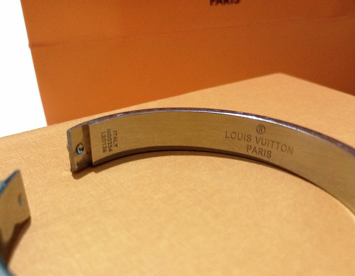 Bracelet Louis Vuitton élégant