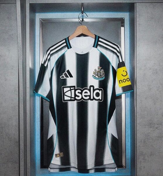 Maillot de football rayé