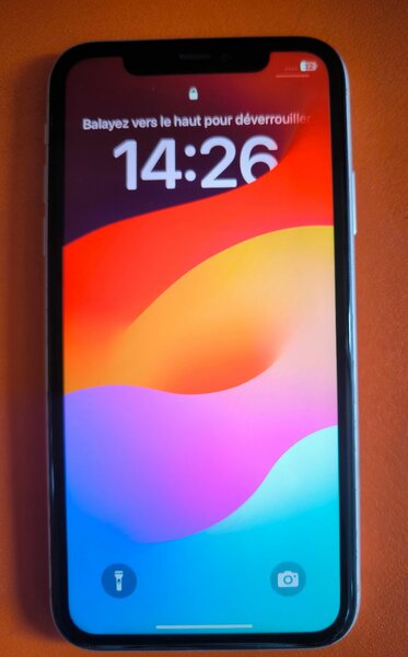 iPhone 11 Blanc 64GB Débloqué