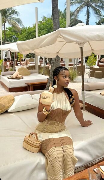 Robe de plage élégante