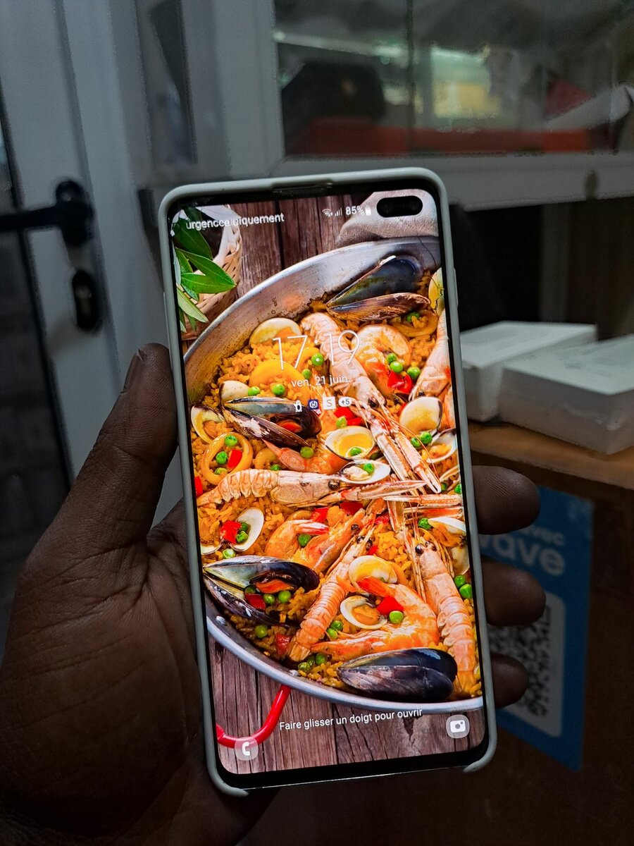 Samsung s10plus 128gigas ram8 .2 puces