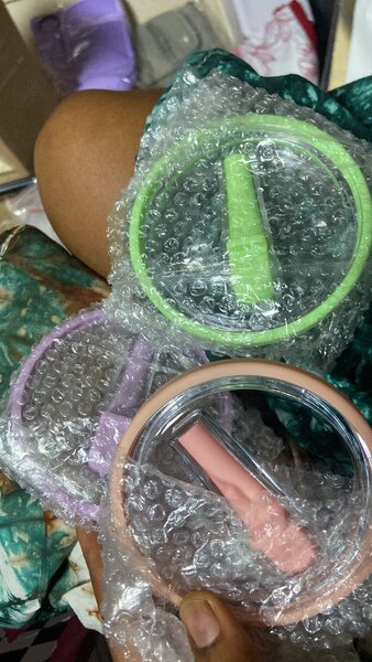 Couvercles en silicone colorés