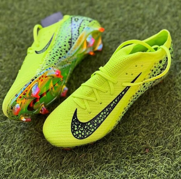 Chaussures de Football Dynamiques