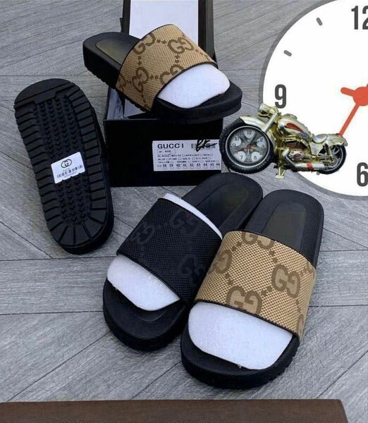 Unisex slides