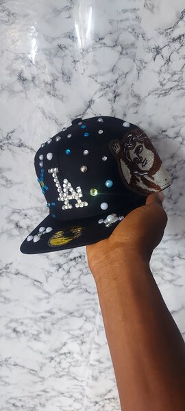 Casquette design perles