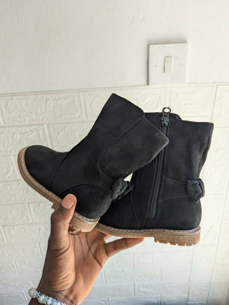 Kids boots