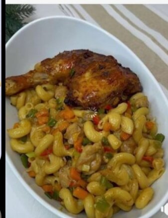 Poulet rôti et pâtes aux légumes