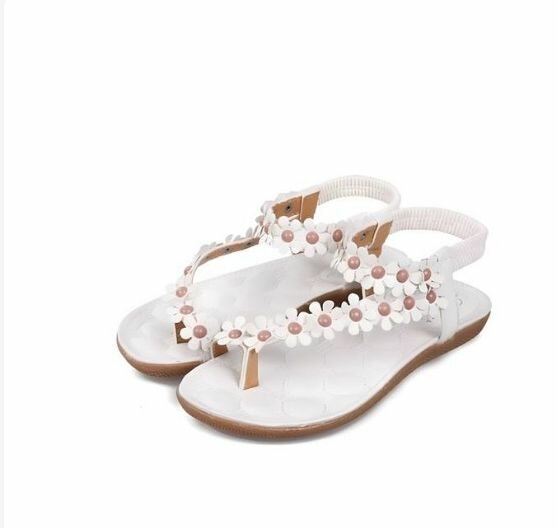 Flat sandals
