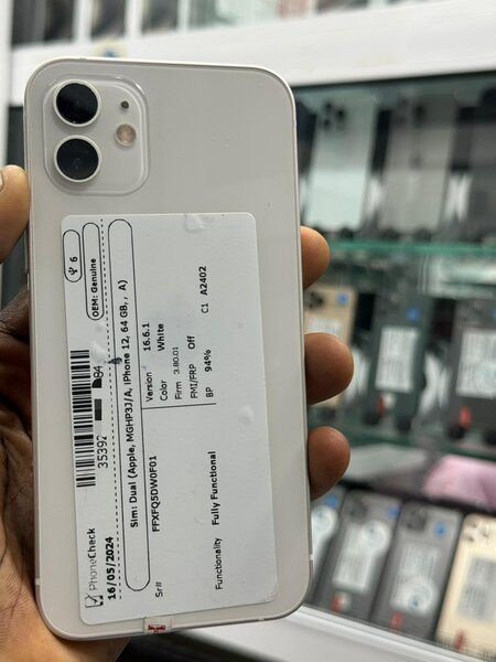 IPhone 12 64g quais Neuf sans Face ID   Prix : 145.000