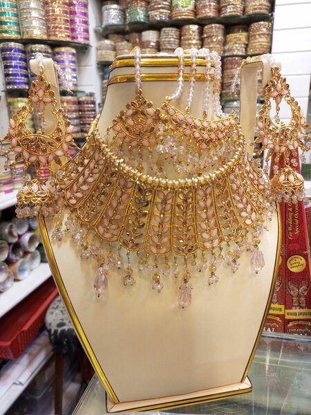 Bridal Set with jhoomer Bindia