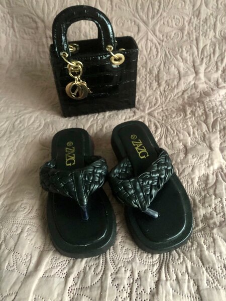 Low Platform Slippers Size 37